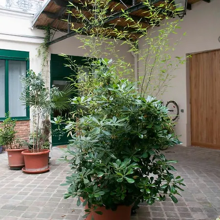 Bright And Very Duplex 63 M Sacre Coeur Appartamento Parigi